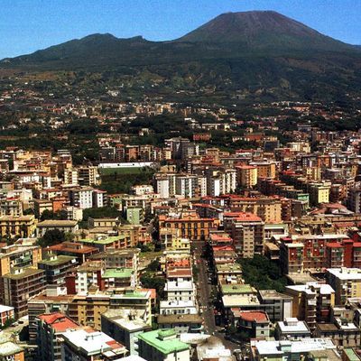 Neapel - die Metropole, die gleich zwei hochexplosive Zeitbomben in der Nachbarschaft hat.