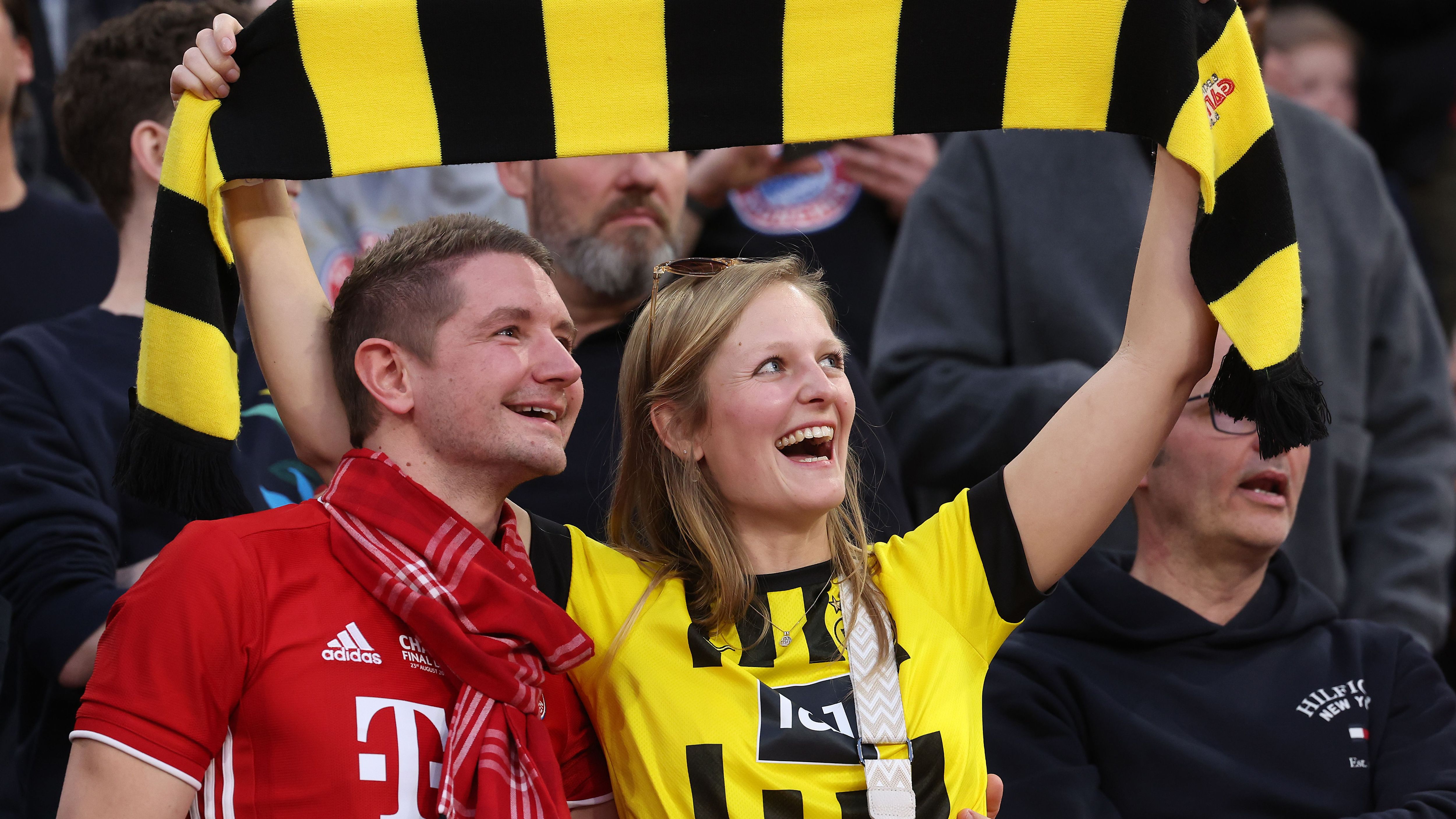 <strong>2064 Borussia Dortmund</strong> <br>Andersherum: Emotionaler Titel mit Drama-Ende
