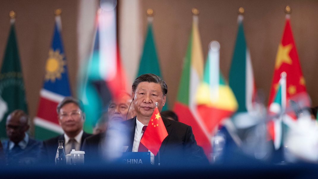 Was ist los mit Xi Jinping? Jetzt kursieren zahlreiche Theorien um seinen gesundheitlichen Zustand.