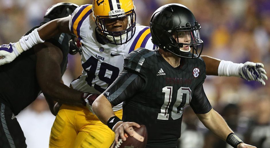 
                <strong>Arden Key (DE/LB, Louisiana State University)</strong><br>
                Der 1,98 Meter große und 108 Kilogramm schwere Defensive End hatte vor allem in der Saison 2016 mit seinen elf Sacks als Quarterback-Jäger auf sich aufmerksam gemacht. Er ist sehr beweglich, in seinen Bewegungen allerdings auch etwas eindimensional. In der Saison 2017 konnte er nicht an die Form aus dem Vorjahr anknüpfen, hatte auch Probleme mit seiner Schulter.
              