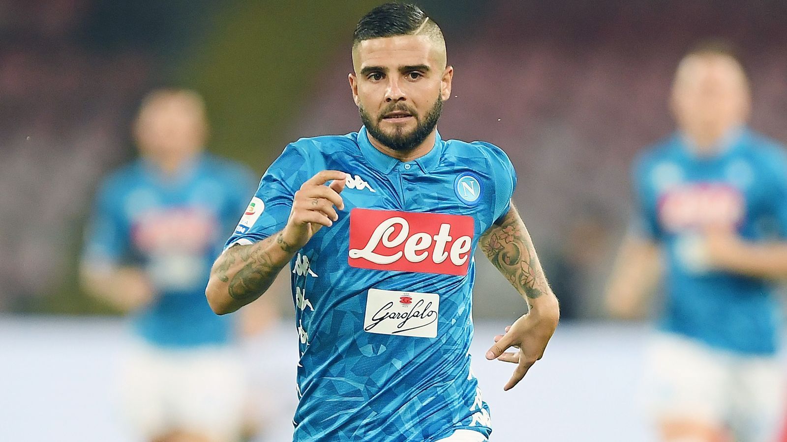 
                <strong>Platz 9 - Lorenzo Insigne (SSC Neapel)</strong><br>
                Jahresgehalt: 4,6 Millionen EuroPosition: LinksaußenAlter: 27 JahreVertrag bis: 30. Juni 2022
              