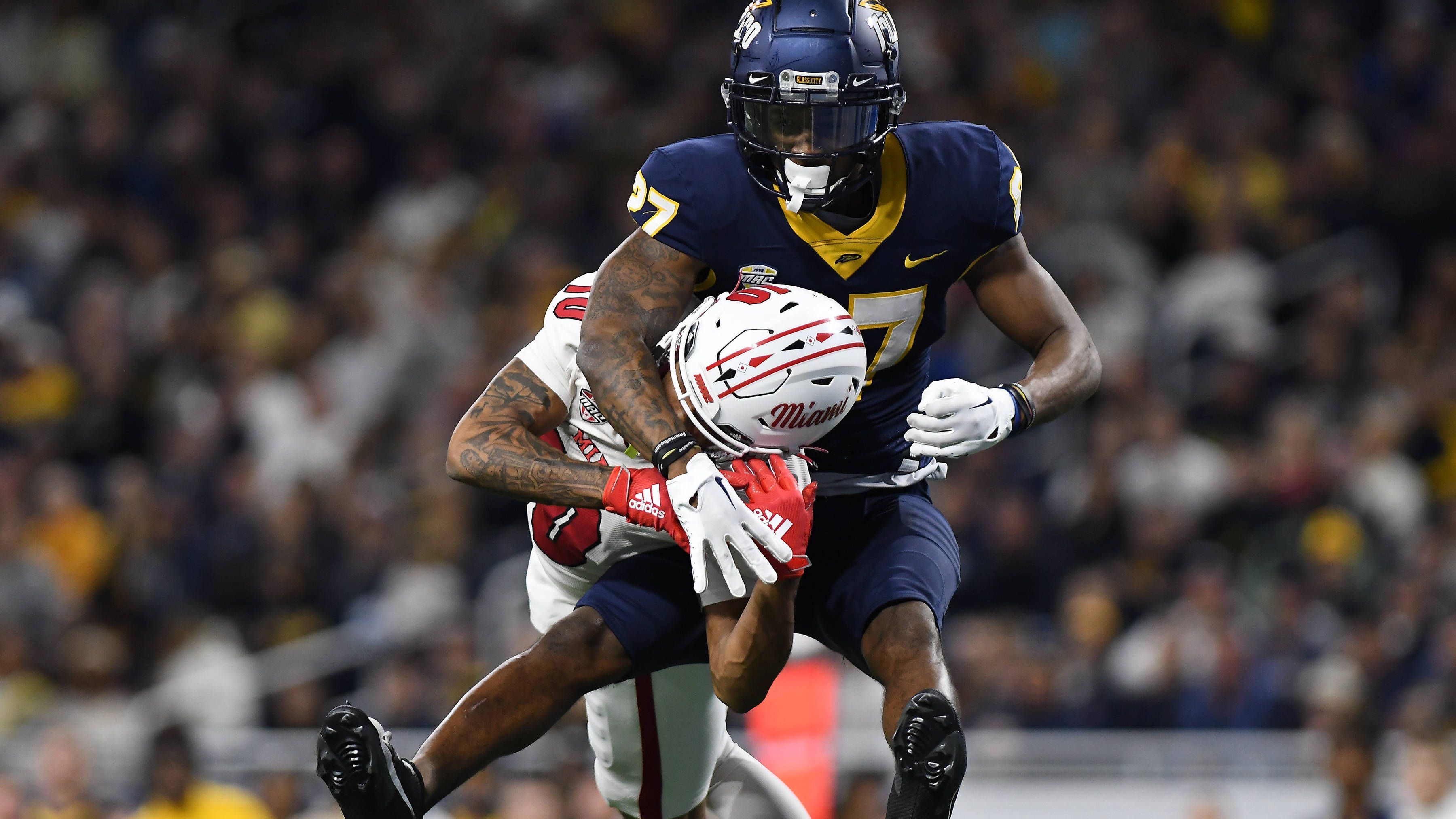 <strong>15. Pick: Indianapolis Colts - CB Quinyon Mitchell (Toledo)</strong><br>Die Colts haben durchaus Verbesserungsbedarf in der Defensive und könnten da sowohl in Richtung Pass Rush als auch in die Secondary gehen. General Manager Chris Ballard entscheidet sich für Cornerback Quinyon Mitchell.