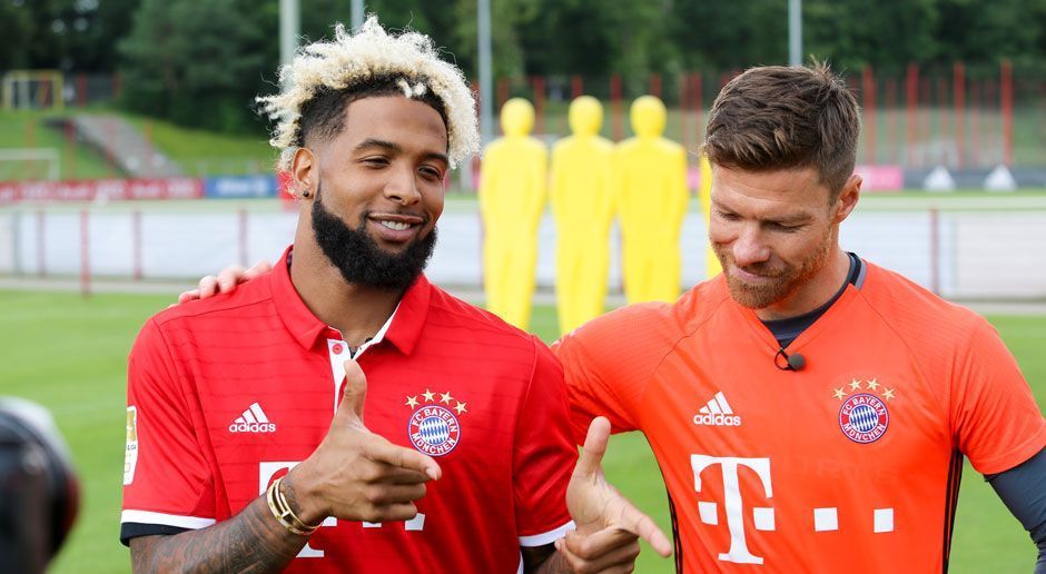 
                <strong>Odell Beckham beim FC Bayern München</strong><br>
                Der Amerikaner macht auch in der bayerischen Arbeitskleidung eine hervorragende Figur. Passt wie angegossen, oder?
              