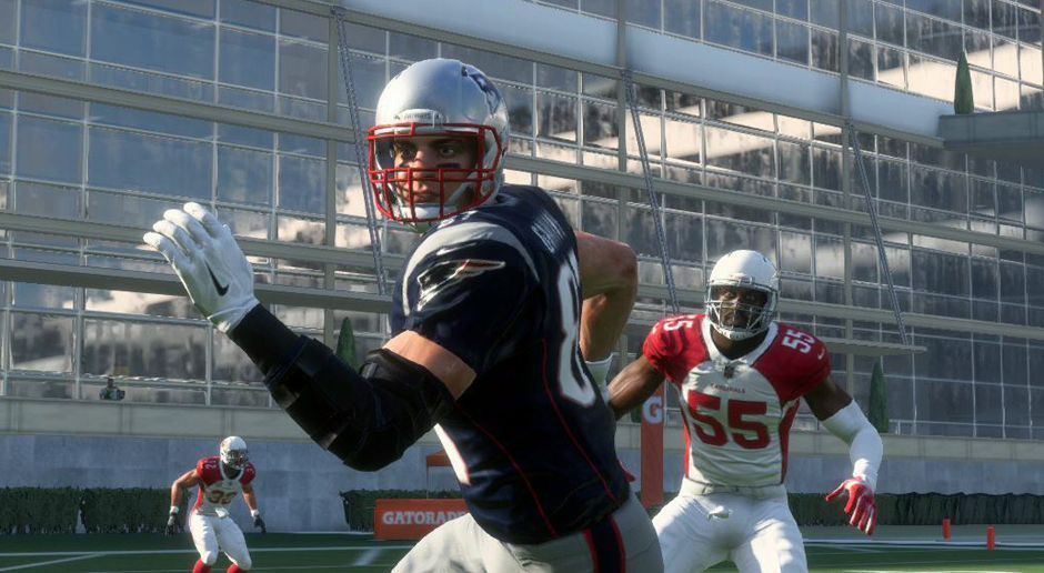 
                <strong>Rob Gronkowski - Gesamtbewertung 98</strong><br>
                Auf der Seite der Gewinner stand damals auch Rob Gronkowski von den New England Patriots, der von EA ebenfalls eine 98er-Bewertung verpasst bekommen hat.
              