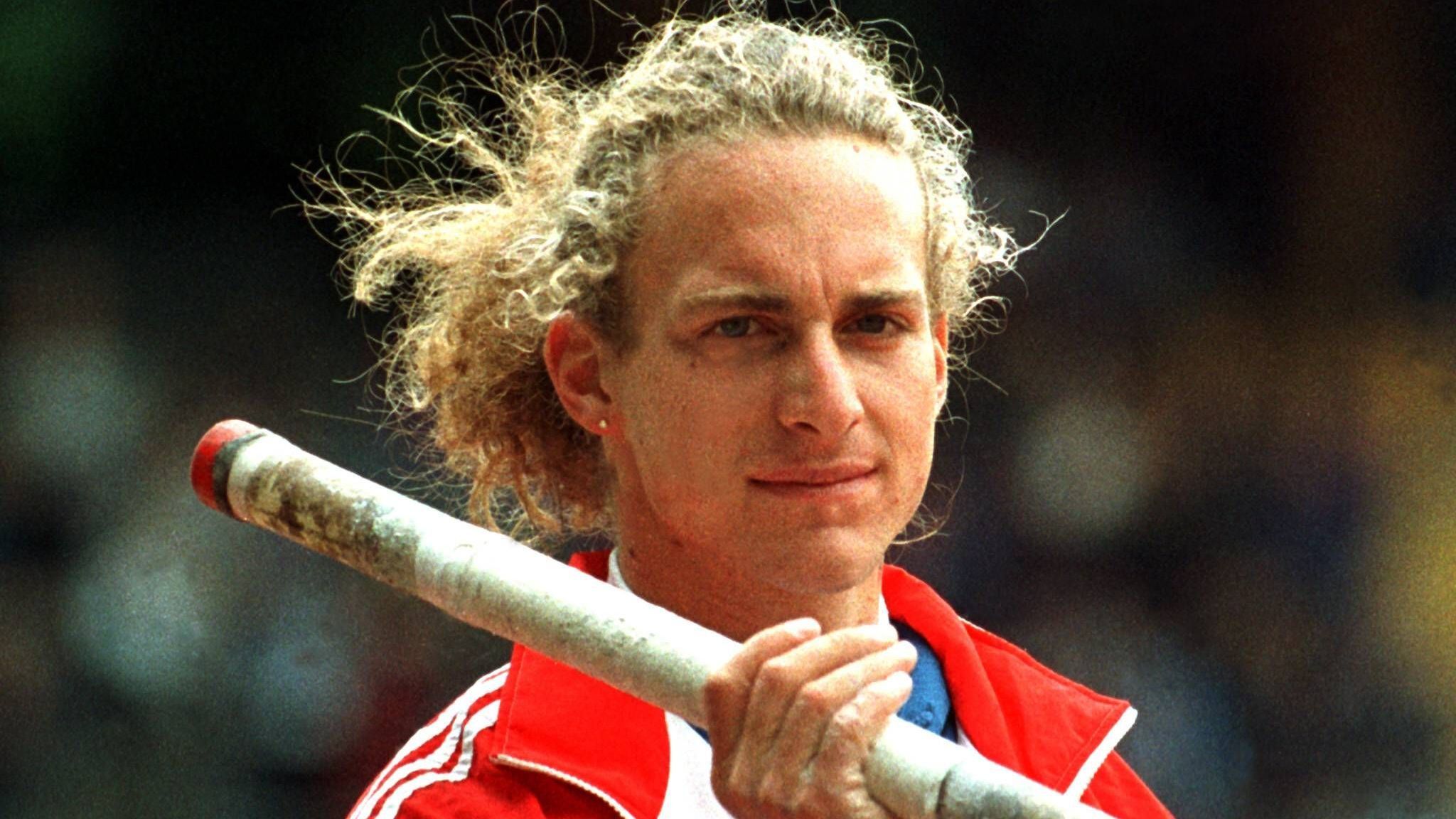<strong>Tim Lobinger</strong><br>Der frühere Stabhochspringer und spätere Athletiktrainer verstarb am 16. Februar im Alter von 50 Jahren.