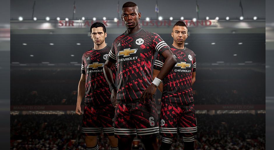 
                <strong>4th kit von: Manchester United</strong><br>
                
              