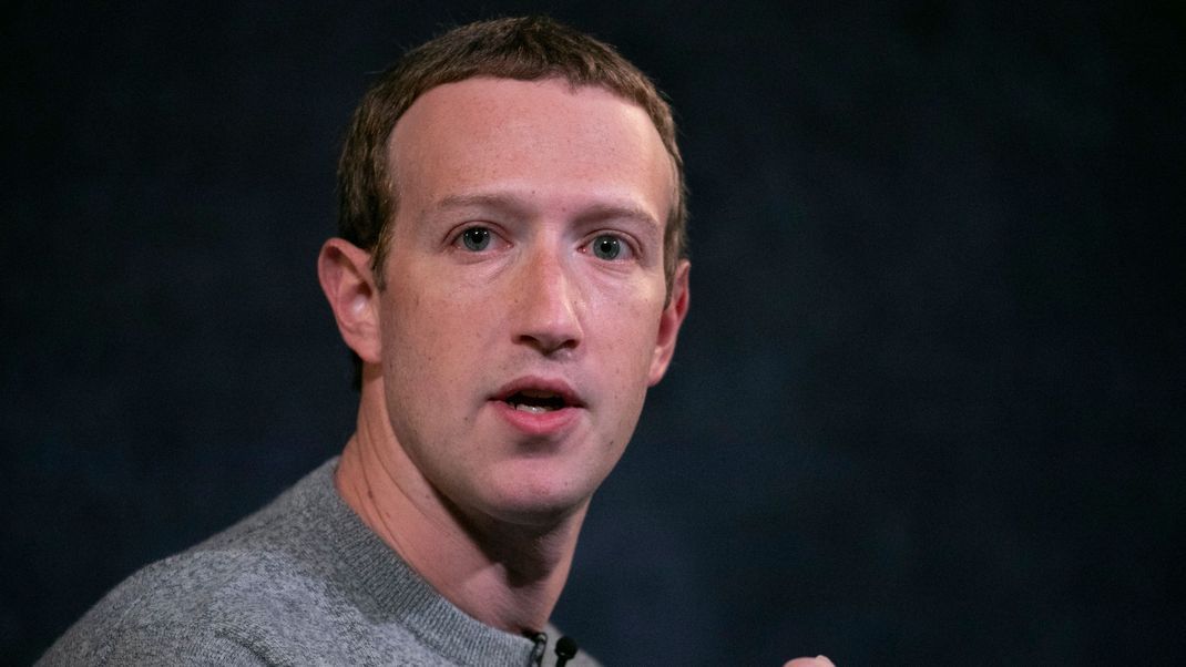 Er schuf das soziale Netzwerk Facebook: Mark Zuckerberg.