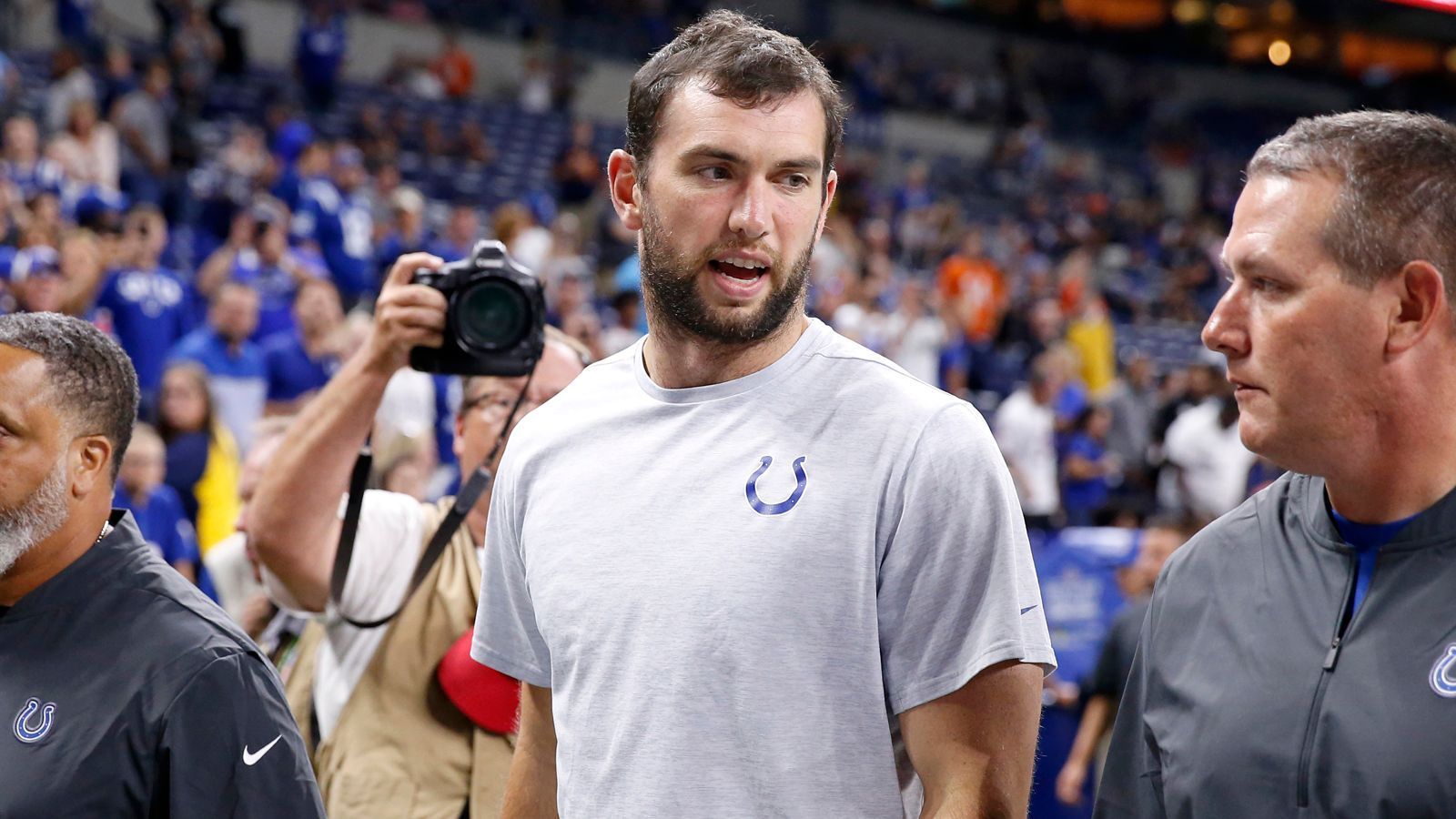 
                <strong>Andrew Luck tritt zurück: Die lange Krankenakte einer kurzen Karriere</strong><br>
                Quarterback Andrew Luck hat seine Karriere beendet. Nach lediglich sieben Jahren in der NFL macht der First-Overall-Pick der Indianapolis Colts von 2012 nach zahlreichen Verletzungen Schluss.
              