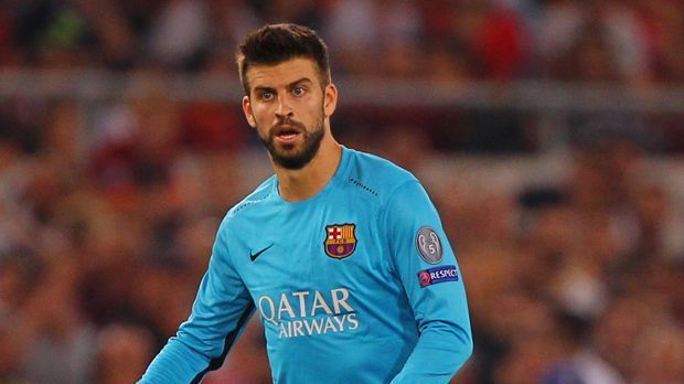 
                <strong>Gerard Pique</strong><br>
                Abwehr: Gerard Pique (FC Barcelona). Natürlich stellt sich der 28-Jährige auch selbst auf. Seine Erfolge sprechen für ihn: Unter anderem gewann er auf Vereinsebene vier Champions-League-Titel, fünf Mal die spanische und ein Mal die englische Meisterschaft. 
              