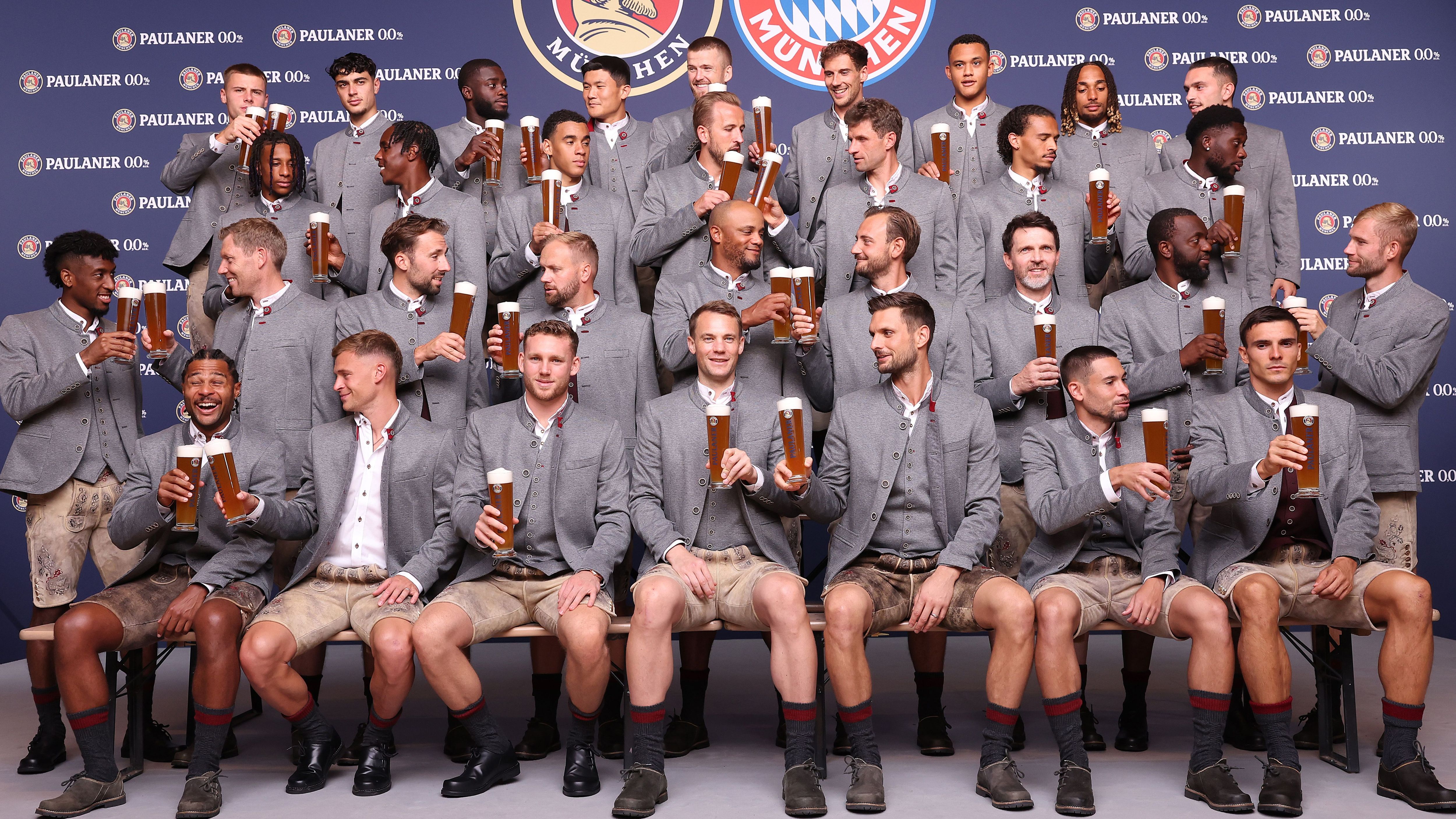 <strong>Die besten Bilder vom Lederhosen-Shooting des FC Bayern</strong><br>Wie in jedem Jahr fand auch diese Saison das traditionelle Lederhosen-Shooting des FC Bayern München statt. <strong><em>ran</em></strong> hat für euch die besten Bilder gesammelt.