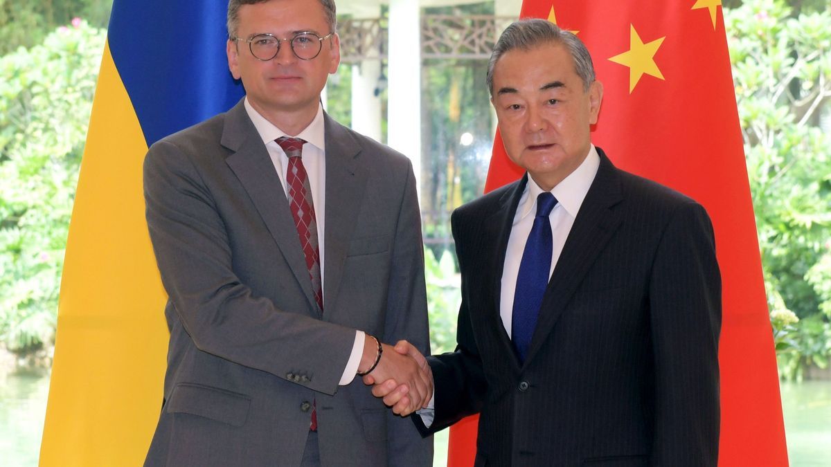 Ukrainischer Außenminister Kuleba in China: Kiew zeigt sich in Peking gesprächsbereit