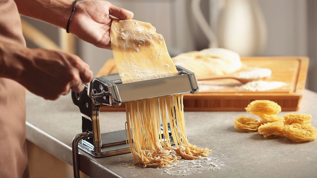 Wer Pasta selber machen möchte, sollte unbedingt das richtige Mehl verwenden, um das perfekte Ergebnis zu bekommen.