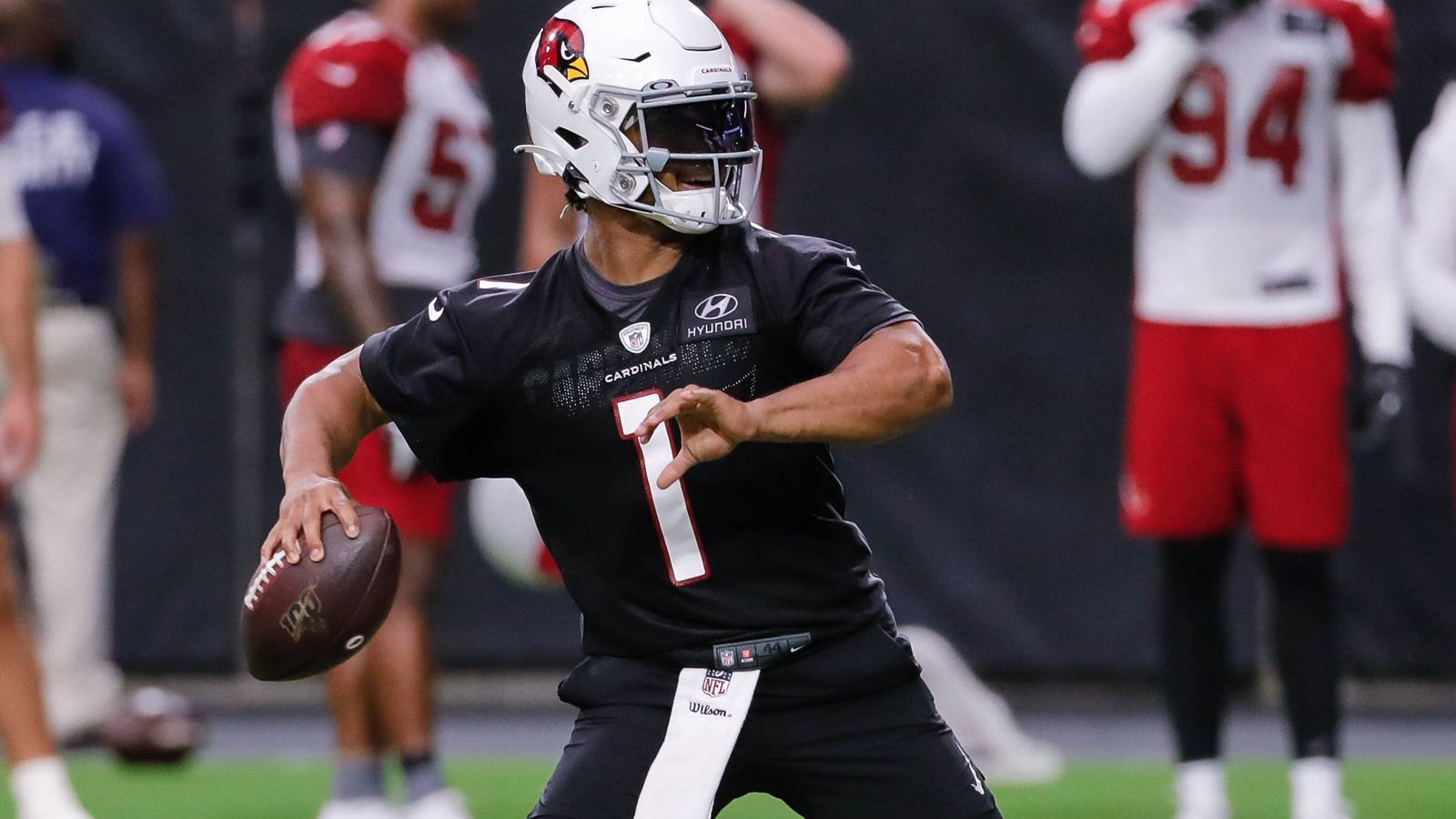 
                <strong>Kyler Murray</strong><br>
                Er ist die Zukunftshoffnung der Arizona Cardinals: Nummer-eins-Pick Kyler Murray. Dann kann er beweisen, ob all die Lobeshymnen zurecht auf ihn gesungen wurden. Und er kann die Kritiker widerlegen, die ihn weiterhin für zu klein halten.
              