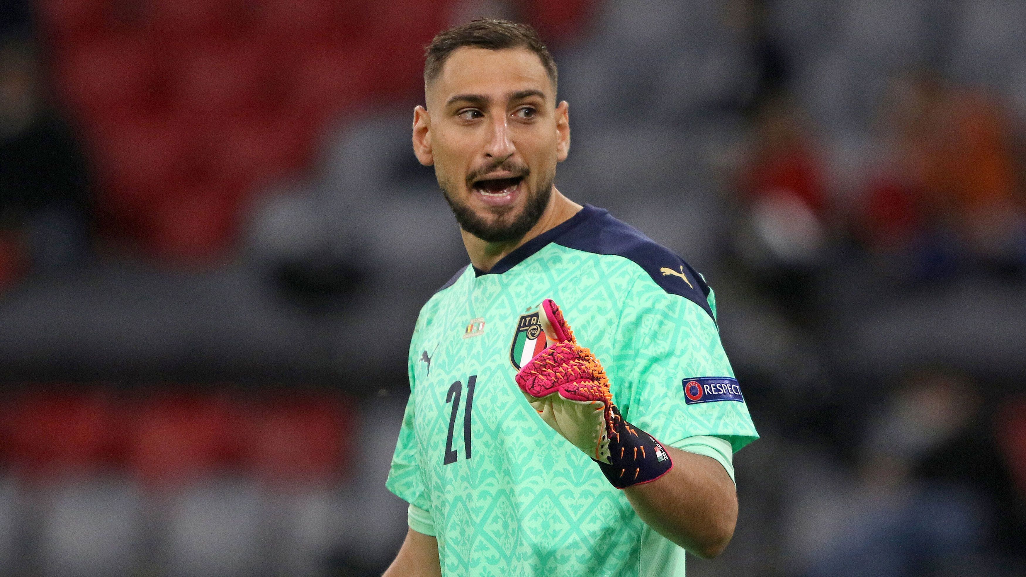 
                <strong>Gianluigi Donnarumma (Tor)</strong><br>
                Jahresgehalt: 12 Millionen Euro.
              