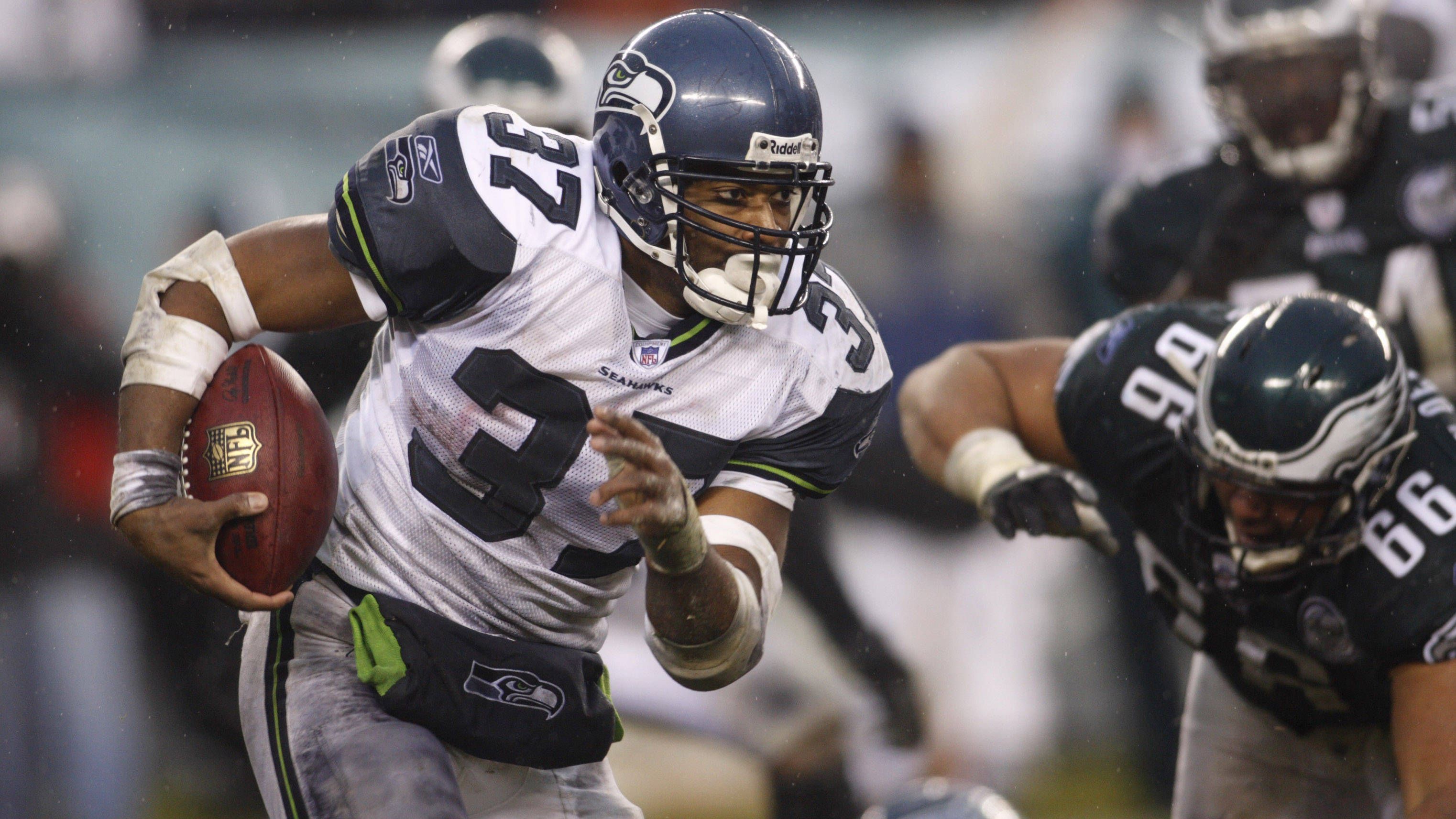 <strong>Seattle Seahawks - Shaun Alexander</strong><br>Rushing-Yards: 9.429<br>Rushing-Touchdowns: 100<br>Jahre im Team: 8<br>Absolvierte Spiele: 119
