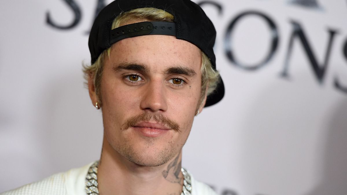 Eine pure Erfolgsgeschichte: Justin Bieber wurde im Alter von 15 Jahren entdeckt und ist seitdem ein erfolgreicher Superstar. Wie viele Millionen ihm das einbrachte, erfährst du hier.