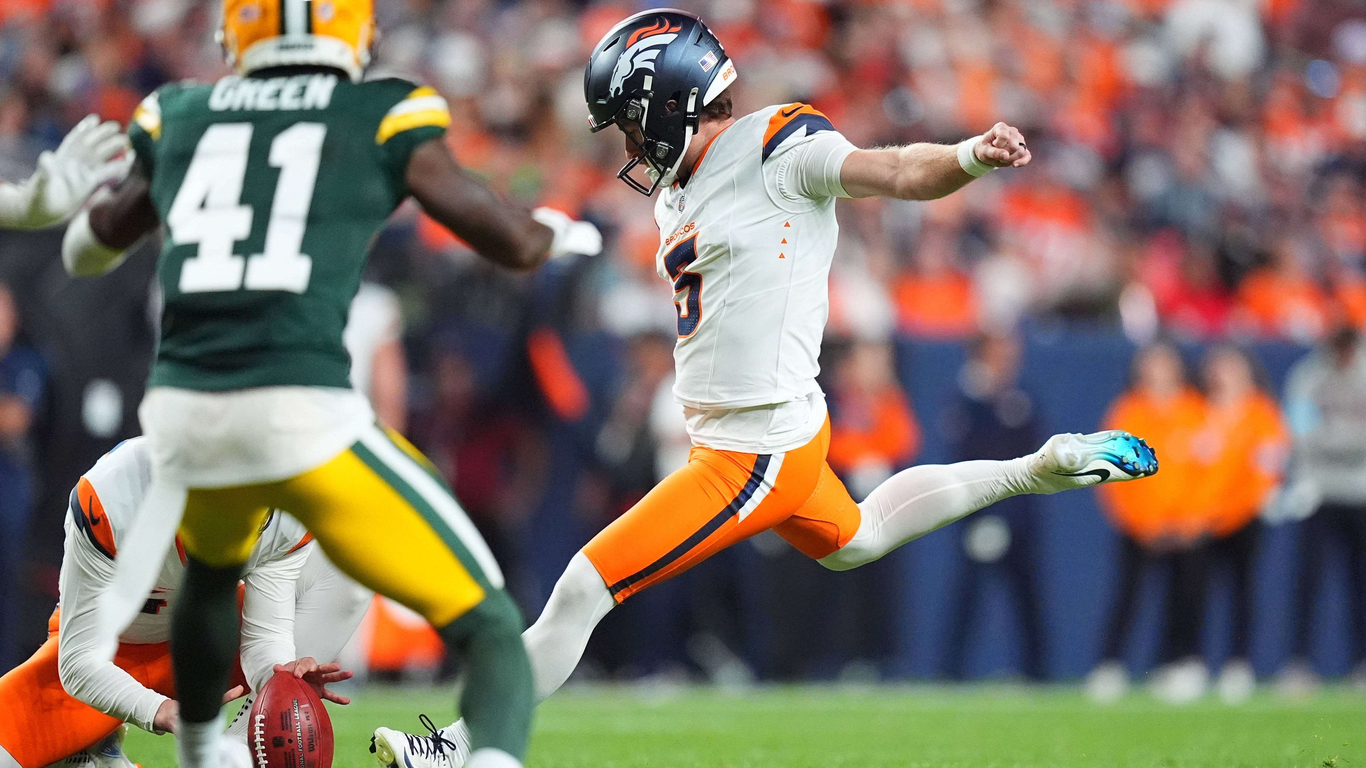 <strong>Broncos-Kicker Wil Lutz trollt New Orleans Saints-Fans</strong><br>Die New Orleans Saints erleben aktuell einen üblen Negativlauf, durch das <a target="_blank" href="https://www.ran.de/sports/american-football/nfl/videos/nfl-highlights-broncos-brillant-nix-vernascht-saints-defense?from=/sports/american-football/nfl/spielplan">10:33 gegen die Denver Broncos</a> sind es bereits fünf Niederlagen in Folge. Als Reaktion auf die Klatsche buhten die Saints-Fans ihr Team gnadenlos aus. Einige Fans interpretierten die Pfiffe der Zuschauer als Protest gegen Broncos-Kicker Wil Lutz, der von 2016 bis 2022 bei den Saints aktiv war...