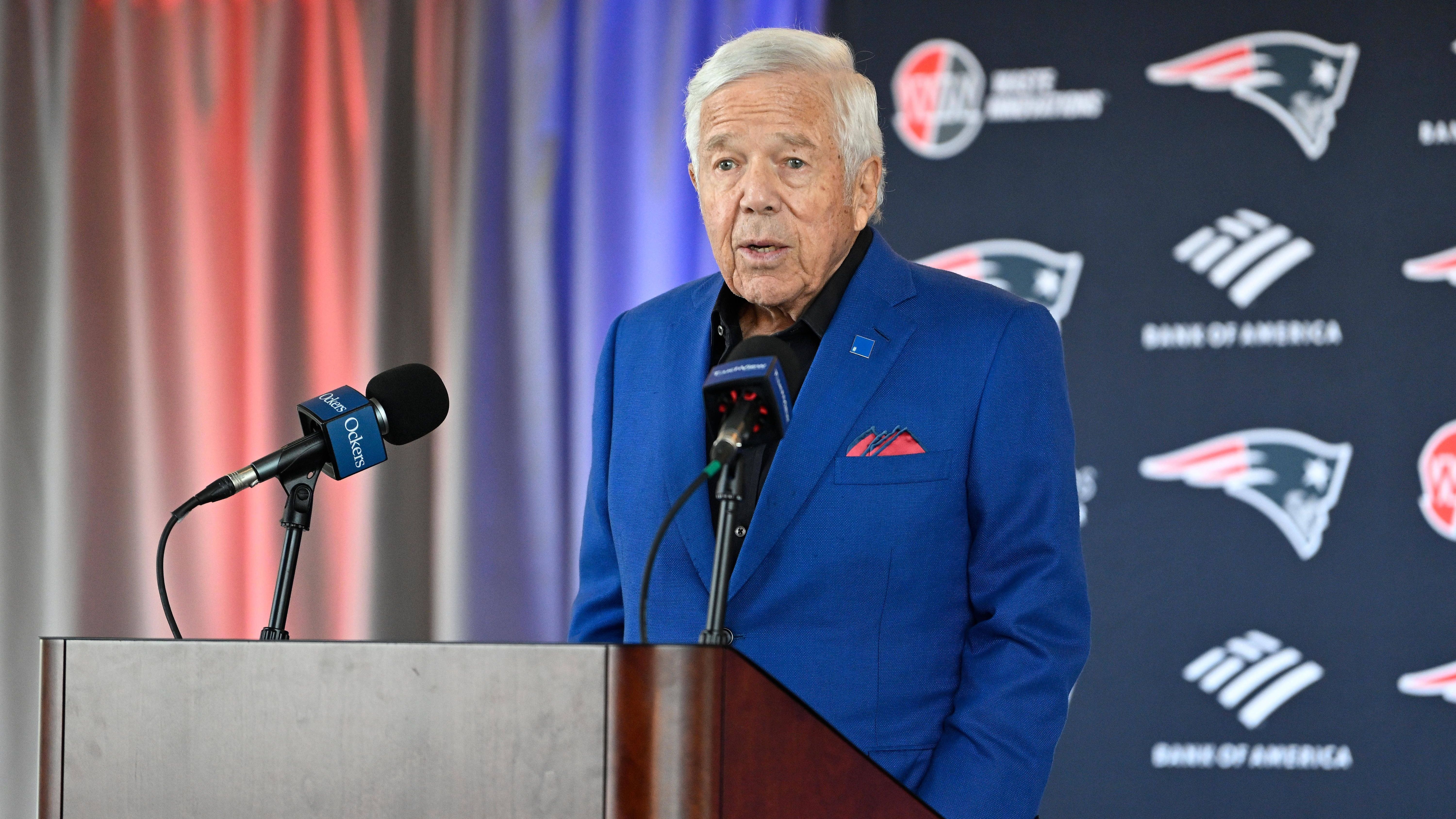 <strong>New England Patriots - Robert Kraft</strong><br>Robert Kraft ist seit 1994 im Besitz der Patriots. Ihm gehören außerdem die New England Revolution aus der MLS, das Gillette Stadium in Boston und die "Kraft Group".