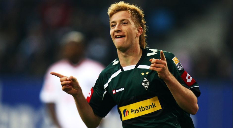 
                <strong>2009 - Marco Reus zu Borussia Mönchengladbach (1 Mio.)</strong><br>
                Als 20-jähriges Talent kam Marco Reus 2009 von Rot-Weiß Ahlen nach Gladbach. In drei Jahren bei der Borussia reifte er vom Youngster zum Nationalspieler. Nachdem er 2012 mit Gladbach die Champions-League-Quali erreicht hatte, wechselte er für 17,1 Millionen Euro zur anderen Borussia nach Dortmund.
              