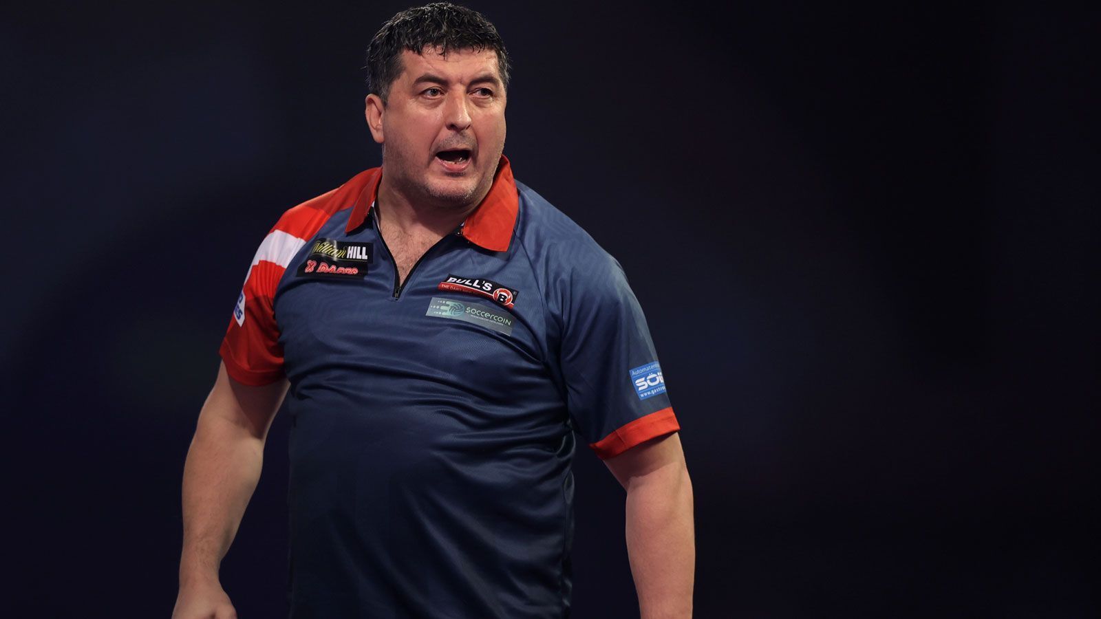 <strong>Mensur Suljovic (Österreich) - The Gentle</strong><br>
                Mensur Suljovic gilt unter allen Dartsspielern als zuvorkommend und bescheiden. Gerade dieser Charakterzug brachte den Österreicher zu seinem Spitznamen "The Gentle". Angeblich wollte er sich ursprünglich "Jackpot" nennen - doch der war bereits vergeben.
