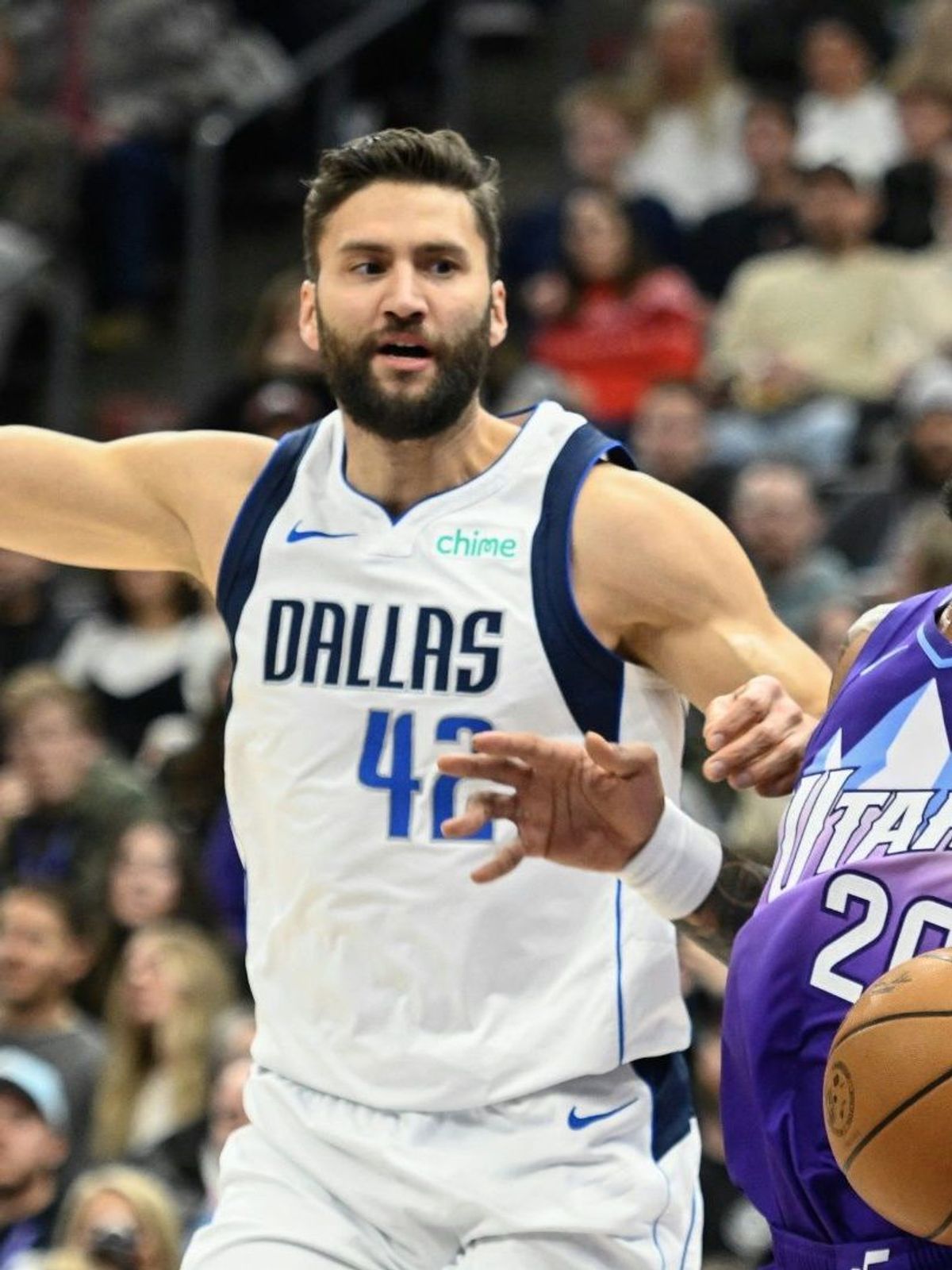 Maxi Kleber (l.) im Duell bei den Utah Jazz