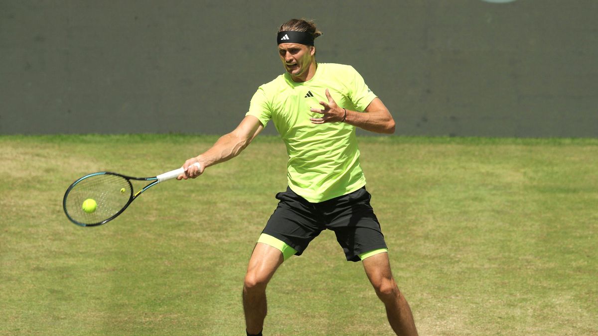 photo : Alexander ZVEREV (GER) Tennis-Turnier Terra Wortmann Cup im Gerry Weber Sportpark (OWL-Arena) in Halle Westfalen am Sa. 21.06.2025 *** photo Alexander ZVEREV GER Tennis Tournament Terra Wor...