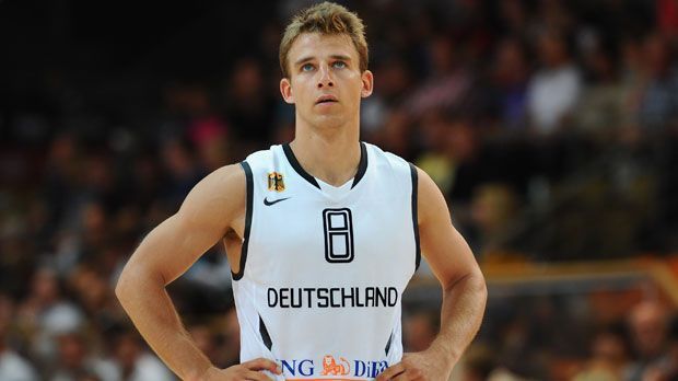 
                <strong>Heiko Schaffartzik - Point Guard (FC Bayern München)</strong><br>
                Er soll die Rasselbande durchs Turnier führen. Der 29 Jahre alte Heiko Schaffartzik ist der Routinier im Team. Als Kapitän ist der nur 1,83m große Neu-Bayer die rechte Hand von Bundestrainer Frank Menz.
              