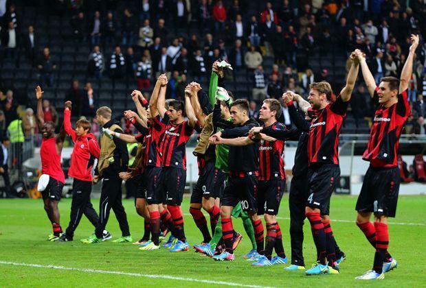 
                <strong>Eintracht Frankfurt</strong><br>
                Der letzte deutsche Vertreter in der Europa League: Eintracht Frankfurt. Mit 15 Punkten setzt sich die Eintracht souverän als Sieger der Gruppe F durch
              