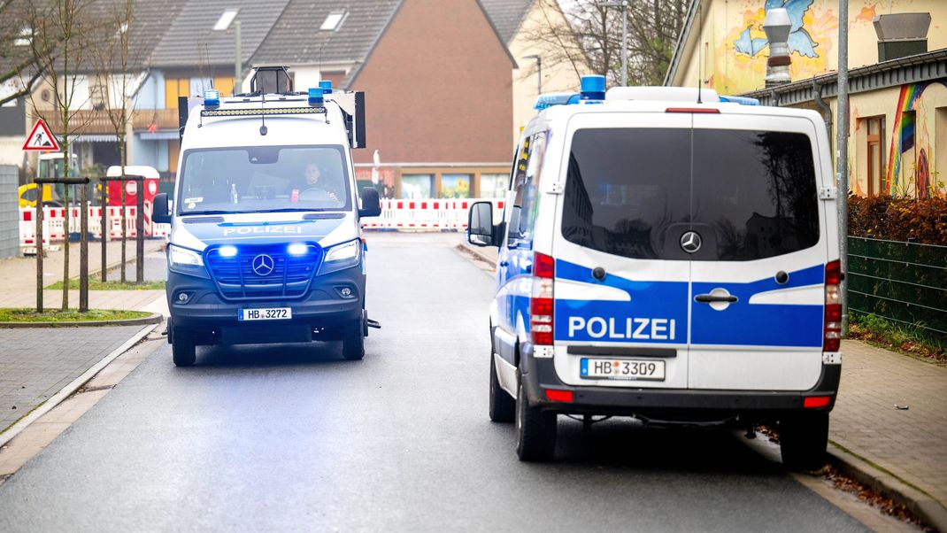 Die Polizei in Bremen fahndete nach den Flüchtigen (Symbolbild).