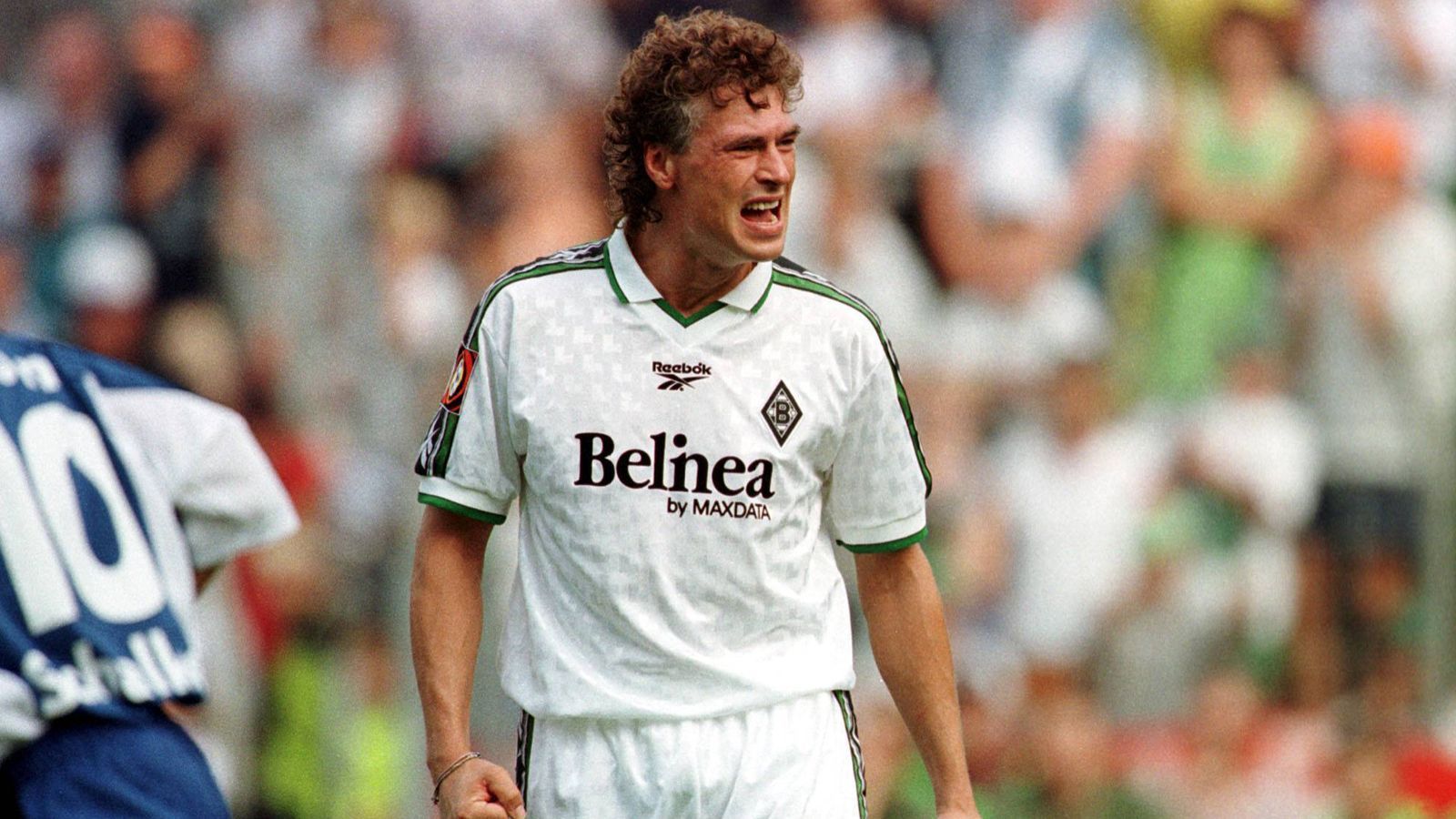
                <strong>Österreich</strong><br>
                Bundesliga-Rekordtorschütze des Landes: Toni Polster - Bundesliga-Tore: 90 - Vereine: Borussia Mönchengladbach, 1. FC Köln
              