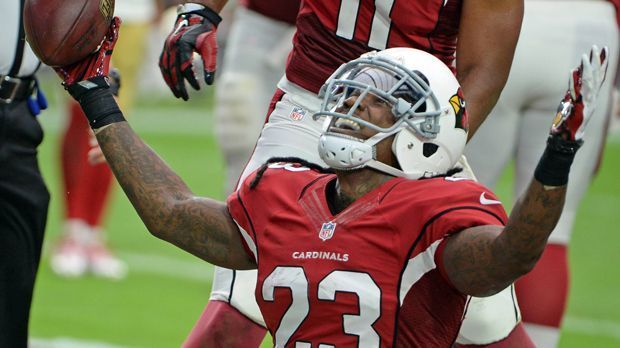 
                <strong>Arizona Cardinals</strong><br>
                Überraschung: Arizona Cardinals (3-1): Die Niederlage gegen die Rams stört das Heile-Welt-Bild in Arizona nur marginal. Die Offense und Defense sind ausgeglichen stark besetzt. Und Chris Johnson wirkt wie zu besten Titans-Zeiten. CJ2K is back!
              