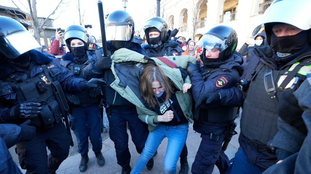 Bei den russischen Strafverfolgungsbehörden herrscht akuter Personalmangel (Symbolbild).&nbsp;