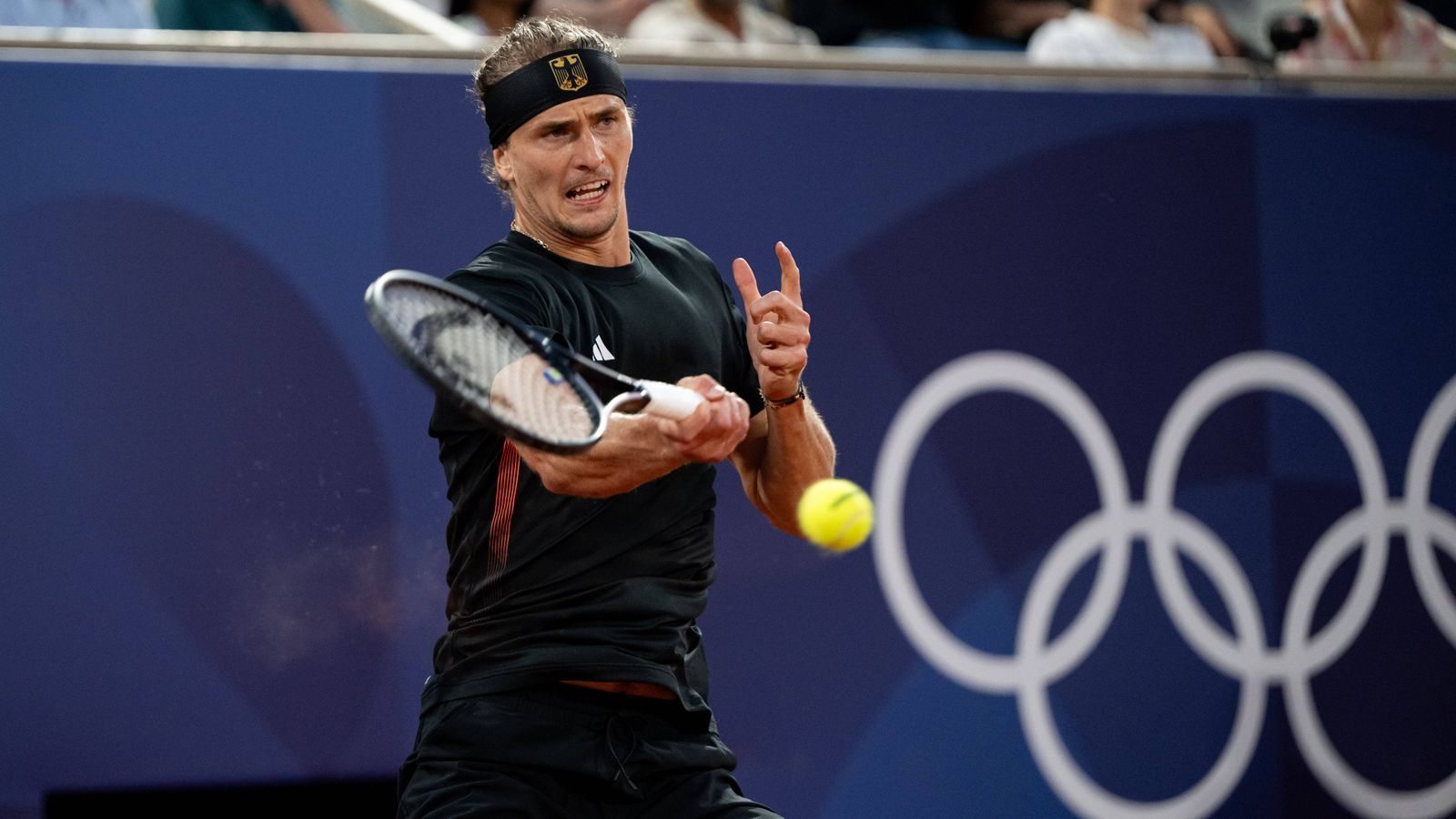 <strong>Alexander Zverev</strong><br>Sportart: Tennis<br>Gehalt: 450.000 Euro pro Monat