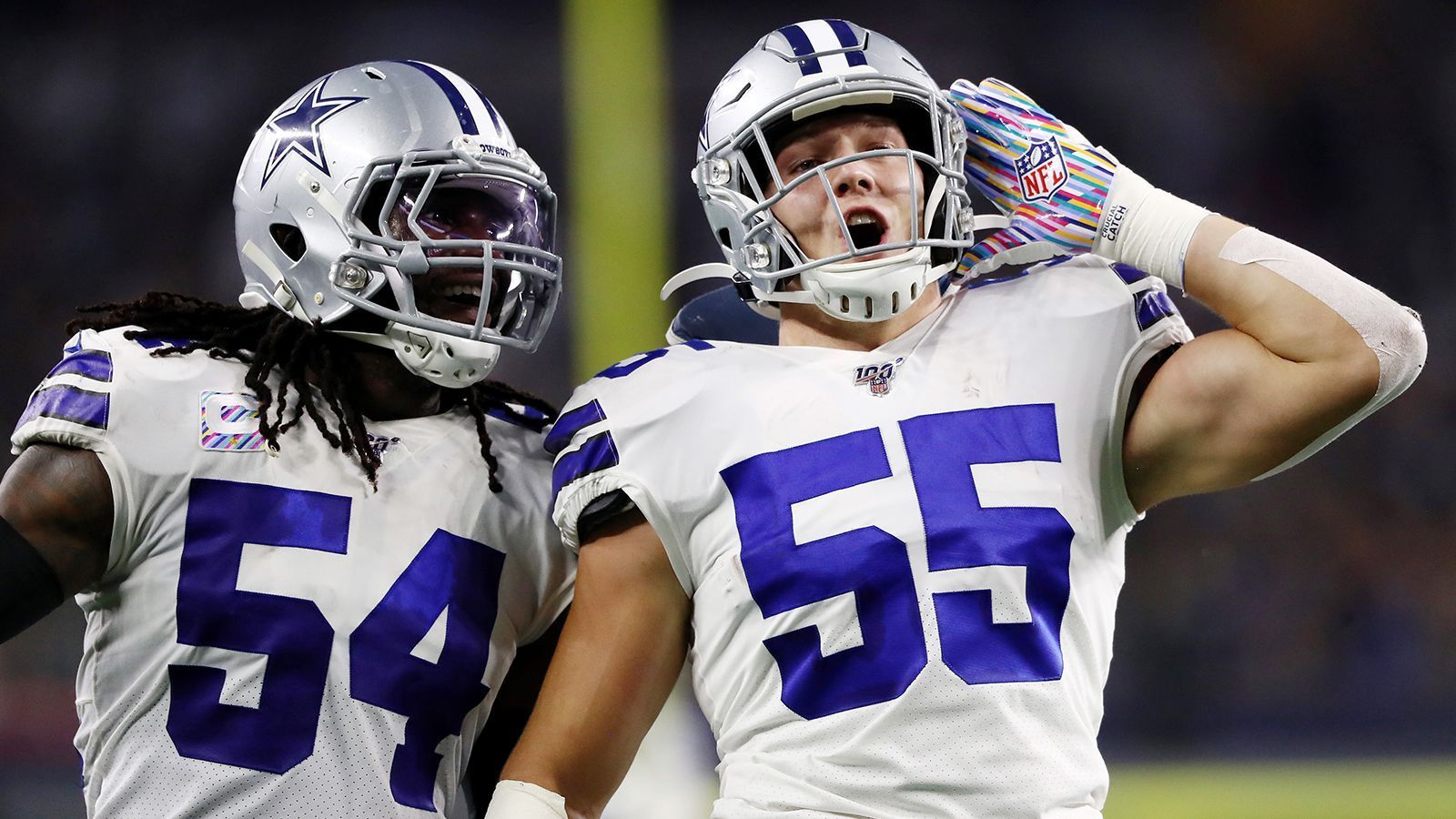 
                <strong>Leighton Vander Esch (Dallas Cowboys)</strong><br>
                Verletzungen überschatteten die vergangenen Spielzeiten von Linebacker Leighton Vander Esch. Dennoch überraschte es trotzdem, dass die Dallas Cowboys früh in der ersten Runde Linebacker Micah Parsons holten und die Fifth-Year-Option bei Vander Esch nicht zogen. Vander Esch zeigte 2018 in seiner Rookie-Saison sein Potenzial und spielte sich gleich in den Pro Bowl, dürfte aber kommende Saison um seinen Starter-Platz bangen. 
              