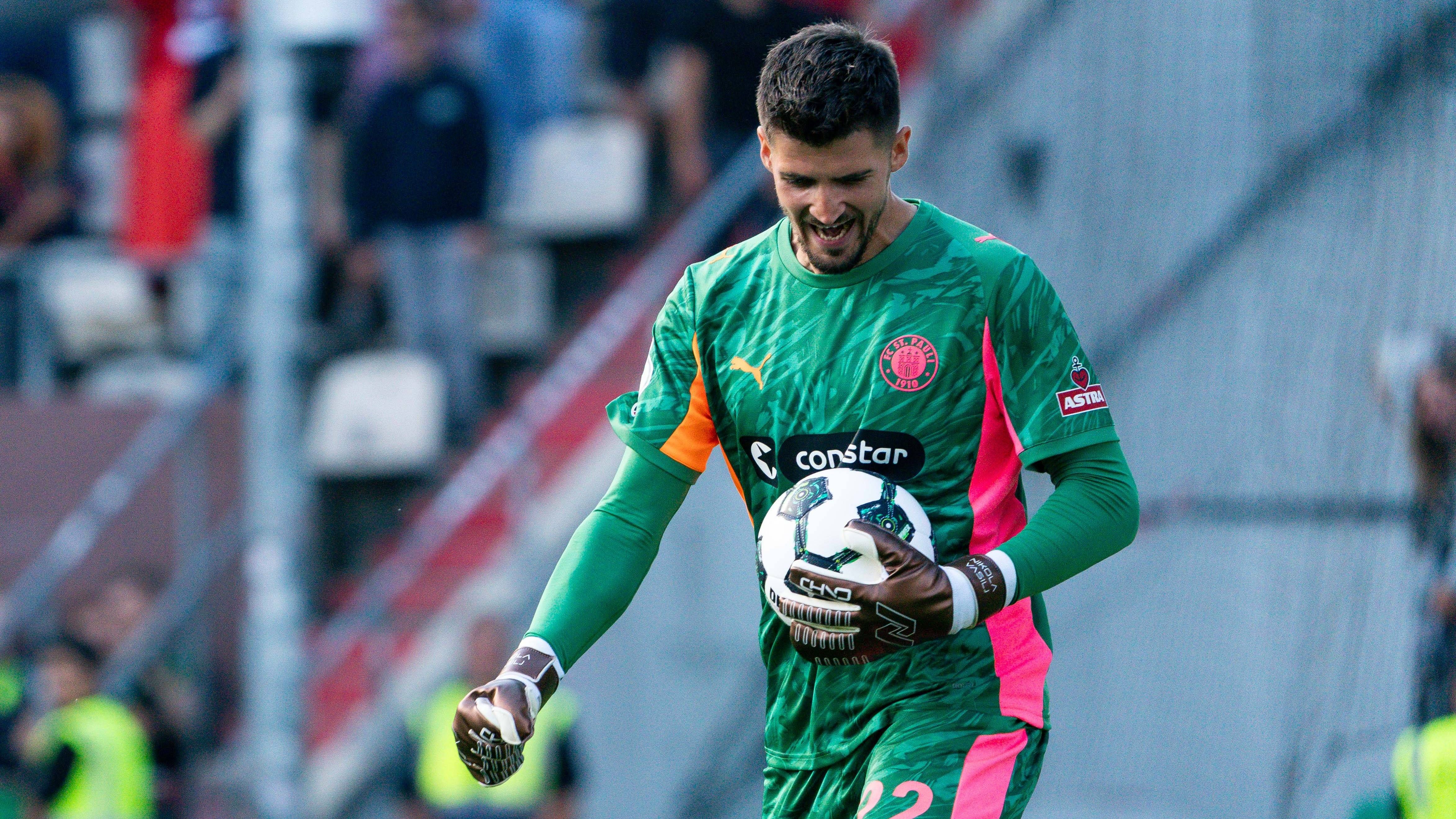 <strong>Platz 5: 1. FC St. Pauli</strong><br>durchschnittliche Reisedistanz zu Auswärtsspielen 2025/26: 374 km
