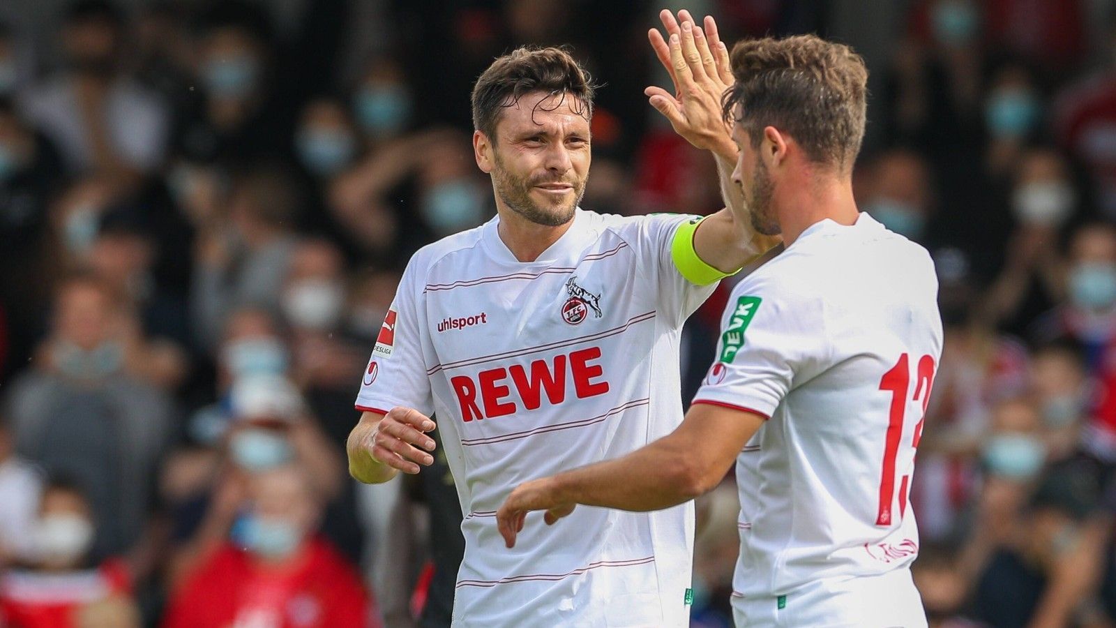 
                <strong>1. FC Köln</strong><br>
                Gegner: Hertha BSC -Voraussichtliche Aufstellung -Tor: T. Horn -Abwehr: Hübers, Czichos, Schmitz, Hector -Mittelfeld/Sturm: Skhiri, Kainz, Uth, Duda, Modeste, Thielmann -Fällt aus: J. Horn, Schindler
              