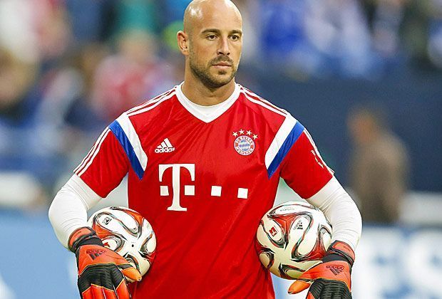 
                <strong>Pepe Reina (FC Bayern München)</strong><br>
                Er wechselte freiwillig auf die Bank des FC Bayern München: Pepe Reina hütete acht Jahre lang das Tor des FC Liverpool und wurde mit Spanien Weltmeister. Nun hat der 33-Jährige eine andere Aufgabe: Er soll Manuel Neuer im Training zu neuen Höchstleistungen pushen.
              