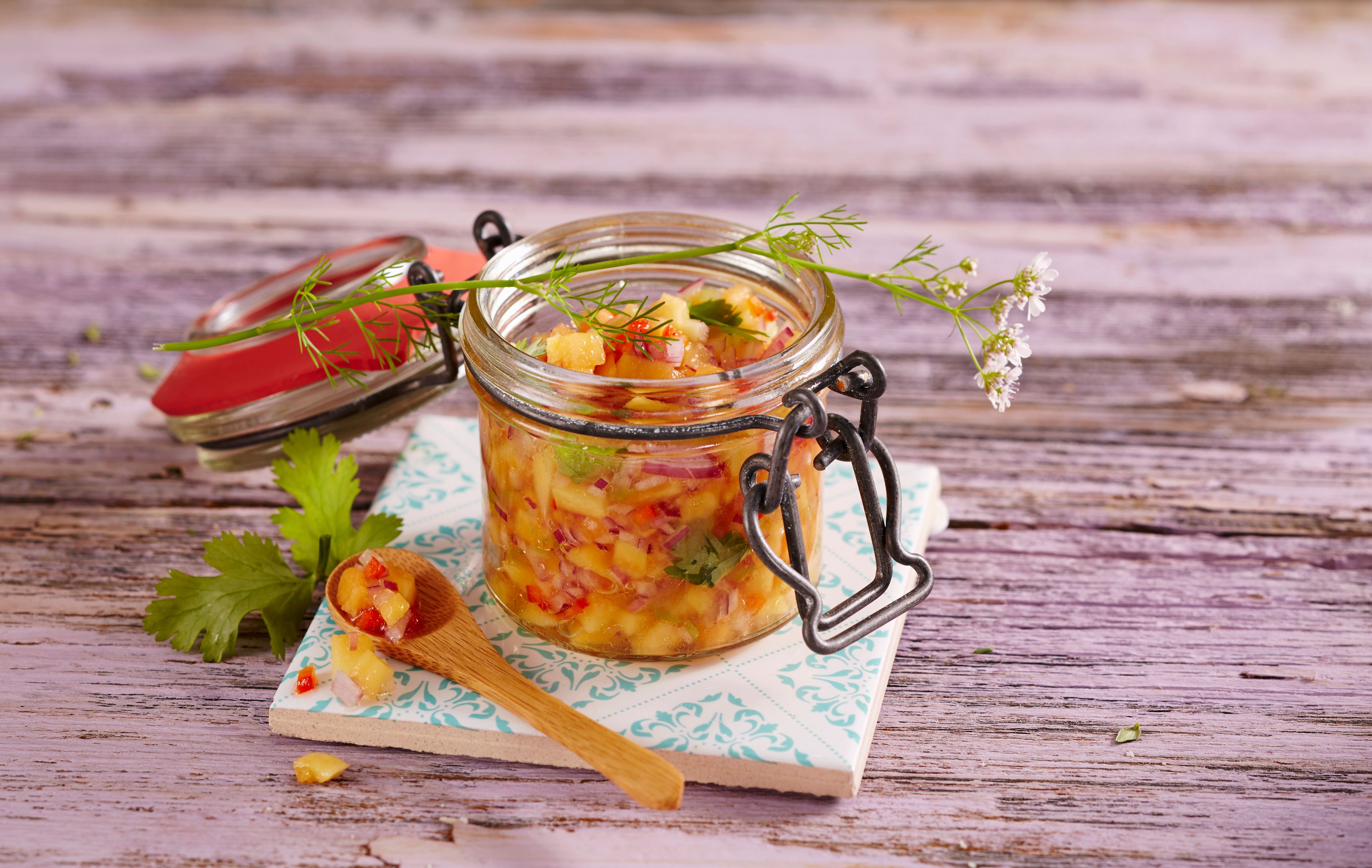 Ein Papaya-Chutney eignet sich hervorragend als Beilage zu verschiedenen Gerichten.&nbsp;