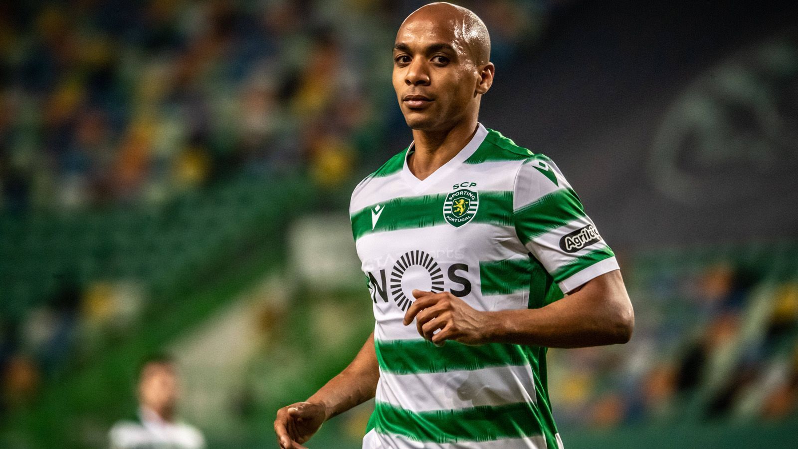 
                <strong>Platz 9: Sporting Lissabon</strong><br>
                Erzielte Ablösen mit Eigengewächsen seit 2015: 209 Mio. Euro  Wertvollstes Eigengewächs: Joao Mario (für 40 Mio. Euro zu Inter Mailand)
              