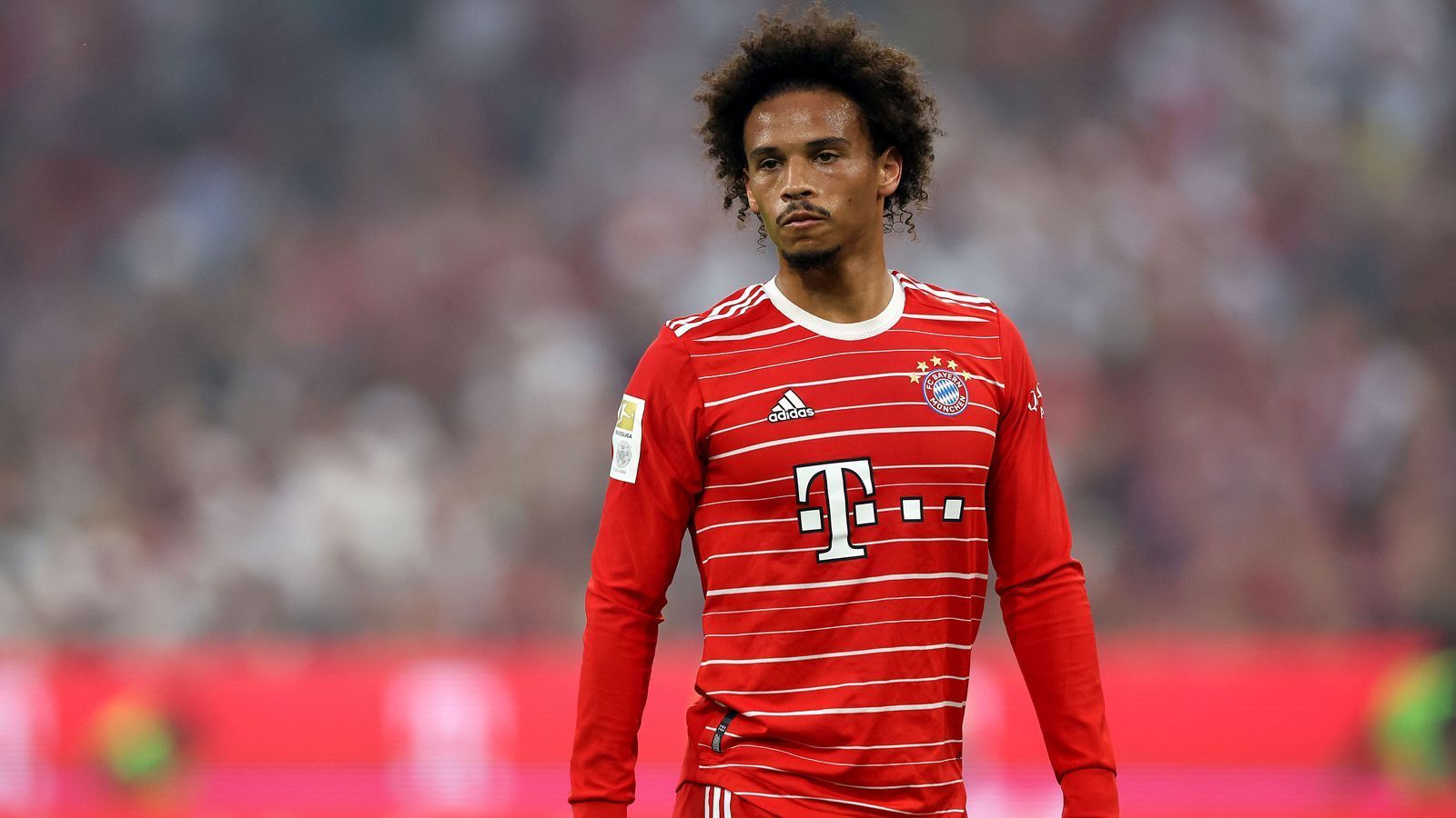 
                <strong>Leroy Sane</strong><br>
                Der Matchwinner von Mailand ersetzte Tel nach rund einer Stunde, konnte aber nicht so glänzen wie zuletzt. Wenig auffällige Aktionen. Beste Chance nach 80 Minuten, als er nach einem Konter aus guter Position übers Tor schoss. ran-Note: 3
              