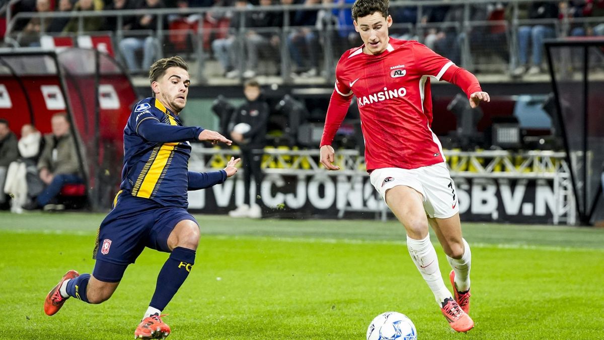 Stürmt ab sofort für Einhoven: Ruben van Bommel (r.)