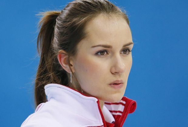 
                <strong>Anna Sidorova (Russland)</strong><br>
                Überzeugend ist auch der Auftritt von Curlerin Anna Sidorova
              