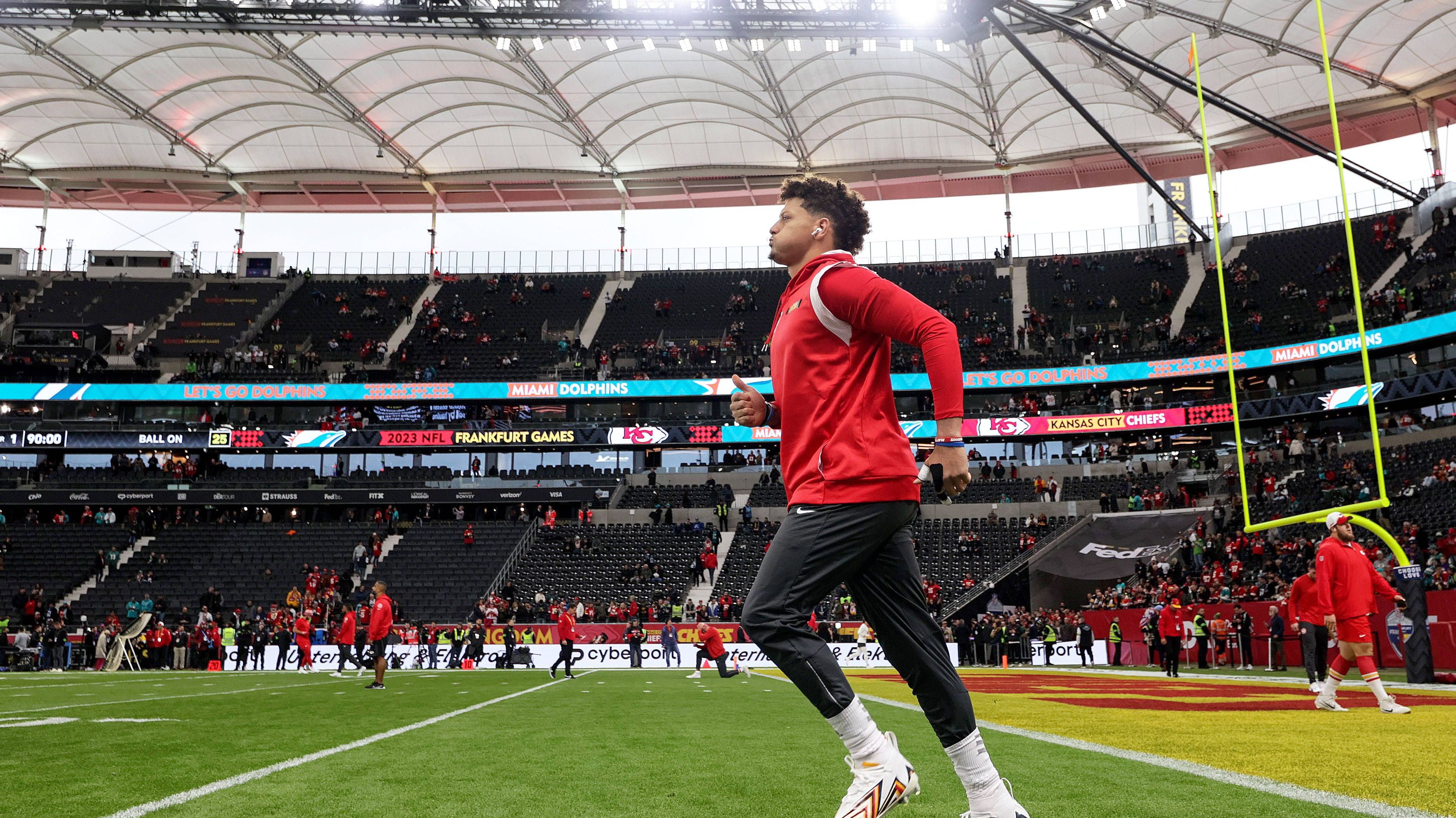 <strong>Die besten Bilder aus Frankfurt</strong><br>Patrick Mahomes zeigt sich das erste Mal den Fans.