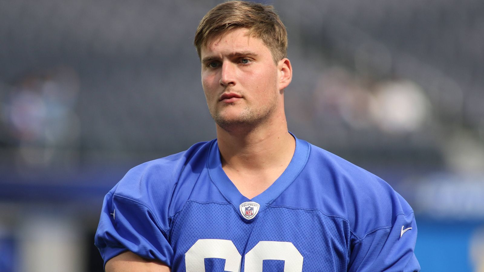 
                <strong>Max Pircher (Los Angeles Rams)</strong><br>
                Der Südtiroler feierte in der Preseason sein NFL-Debüt in der Offensive Line. Auch er ist Teil des International Pathway Programs und hat damit einen Platz im Practice Squad sicher. Für den 53er-Kader reichte es aber nicht.
              