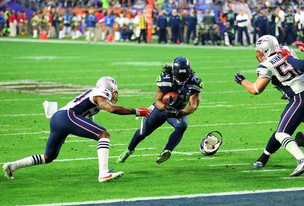 
                <strong>Marshawn Lynch Touchdown</strong><br>
                Doch dann schafft es Lynch endlich in die Endzone, tankt sich stark durch die Defense der Patriots. 7:7 Ausgleich.
              