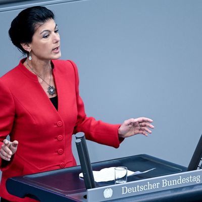 Sahra Wagenknecht (Gruppe BSW) kommt in aktuellen Umfragen gut an.