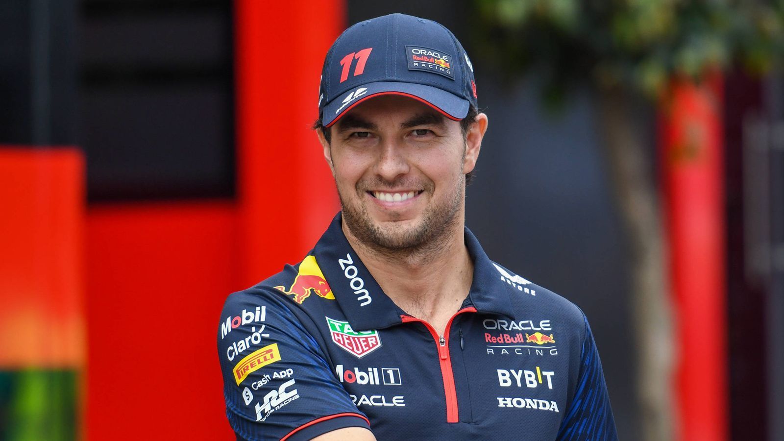 
                <strong>Sergio Perez (Red Bull Racing)</strong><br>
                Sergio Michel Pérez Mendoza
              