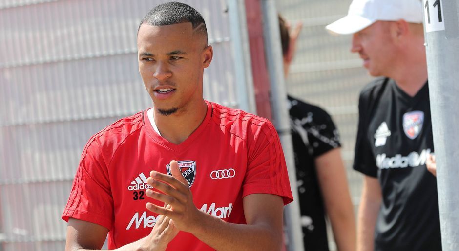 
                <strong>Marcel Tisserand</strong><br>
                Neuer Verein: VfL WolfsburgAlter Verein: FC Ingolstadt 04Ablösesumme: Leihe von einer Saison
              