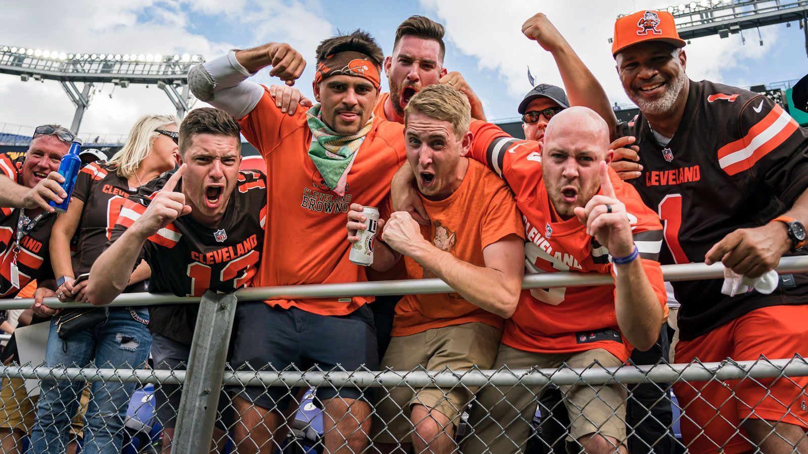 
                <strong>30. Platz: Cleveland Browns</strong><br>
                Stadion: FirstEnergy Stadium (Kapazität: 67.895) -Fan-Kosten: 450,62 US-Dollar
              