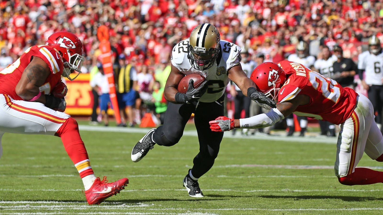 
                <strong>Kansas City Chiefs – New Orleans Saints: Immer ein knappes Duell </strong><br>
                Treffen die Kansas City Chiefs und die New Orleans Saints aufeinander, ist Spannung garantiert. Das letzte Duell im Oktober 2016 gewannen die Chiefs mit lediglich sechs Punkten Vorsprung. 2012 ging das Spiel sogar in die Overtime – mit einem glücklicheren Ausgang für die Chiefs. Sieben der zehn bisherigen Aufeinandertreffen endeten mit einer Punktedifferenz von zehn Punkten oder weniger.
              